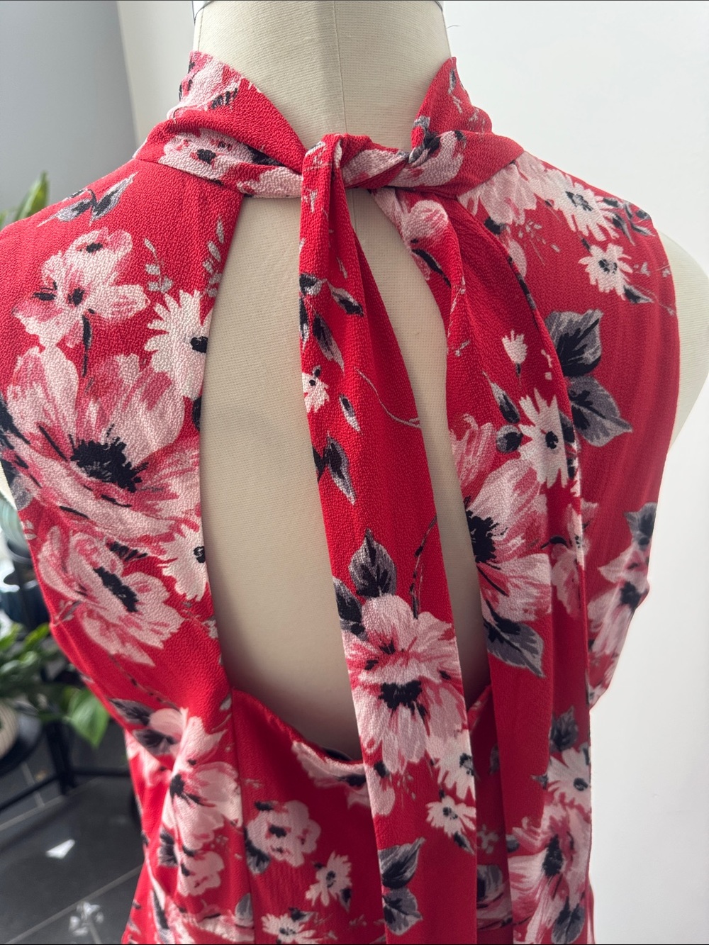 Elle Red Floral Mock-Neck Dress